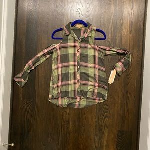 Plaid buttoned top with open shoulders